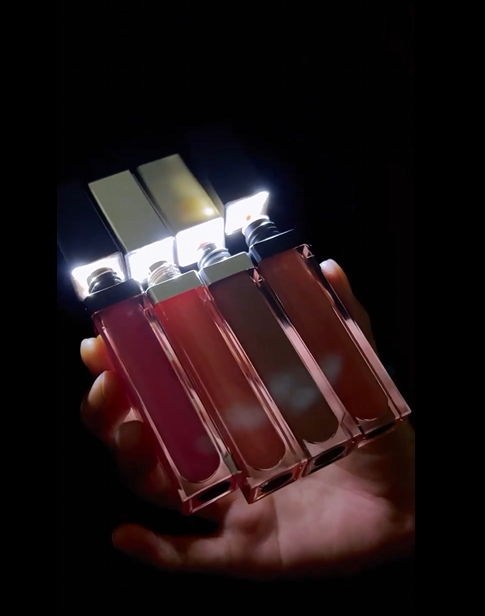 MILAGROS Lip Gloss